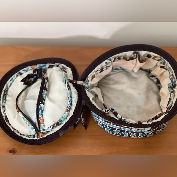 Vera Bradley Makeup Bag - Picture 2 of 2